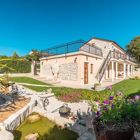 Villa Alma