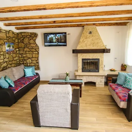 Villa Alma Kaštelir