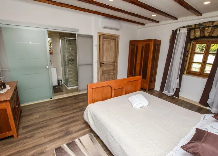 Alma Villa Kastelir